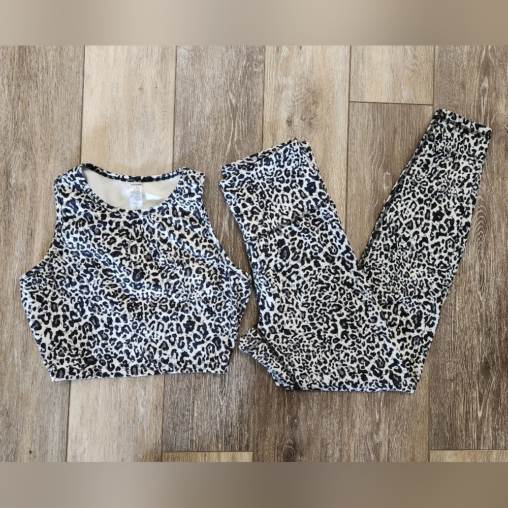 Fashion Nova Max Effort Active Sculpt Tech Scrunch Leggings & Bra